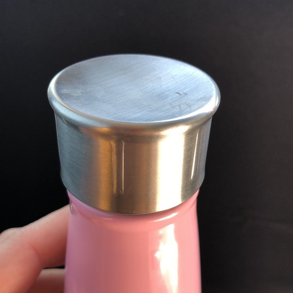 Pink Victoria’s Secret water bottle girls rule the world 15 OZ stainless steal​​ - Picture 4 of 6